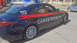 Tenta di derubare un’anziana e fugge, rintracciato e denunciato dai carabinieri un ventenne