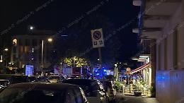 Terracina, crolla il tetto nel ristorante: si scava tra le macerie
