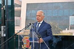Il ministro Piantedosi: «Il Commissariato è una promessa mantenuta, sarà una casa di vetro per i cittadini»
