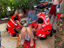 Turista si sente male in acqua: salvato dal bagnino