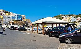 Controlli straordinari a Ponza: verifiche tra movida, mare e turismo

