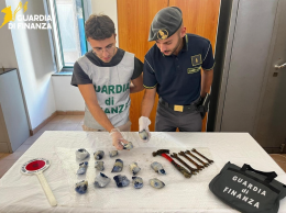 Un chilo di cocaina sommerso