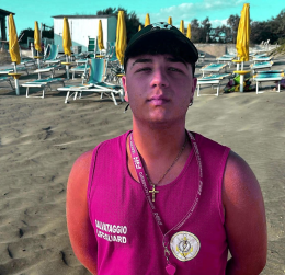 Riviera di Levante, salvati due giovanissimi, hanno rischiato di finire contro gli scogli