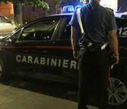 Spaccio di cocaina e pistola con matricola abrasa: due arresti