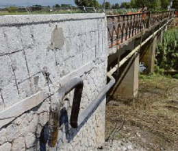 Fuga di gas, ponte a rischio: viabilità in tilt per la chiusura