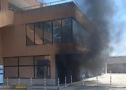 Incendio in Comune, uno dei due autori è tornato sul posto