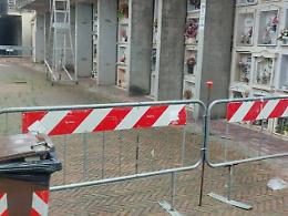 Aree chiuse da mesi nel cimitero, la rabbia dei familiari