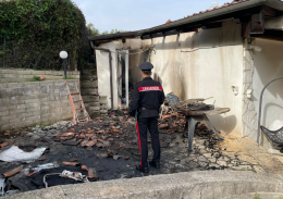Paura nella notte a Priverno: incendio in un’abitazione, nessun ferito
