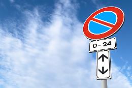 Latina, cambia la viabilità per il Natale: inversioni di marcia e divieti fino al 7 gennaio