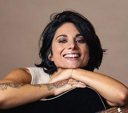 Il nuovo brano, il tour e la collaborazione con Sting: Giordana Angi si racconta alla radio