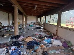 Europa Verde: svastiche e degrado nel parco Falcone-Borsellino, la legalità è solo nella toponomastica