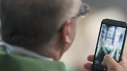 Truffa romantica e ricatto hard, vittima un 75enne