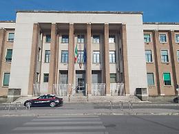 Picchiano un carabiniere sul bus, condanna a dieci mesi