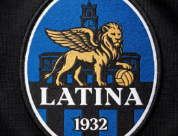 Il nuovo stemma del Latina Calcio 1932: un simbolo che unisce storia, citt&agrave; e appartenenza