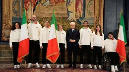 Al Quirinale la cerimonia di consegna della bandiera ad alfieri