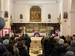 Funerali di Aurora, il Vescovo:  il sole nella tua vita si &egrave; eclissato