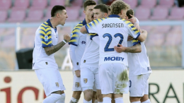 Il Parma passa in rimonta a "Via del Mare": 2-1 al Lecce