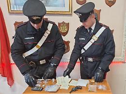 Droga e armi in casa, arrestata una ragazza di 25 anni di Ardea