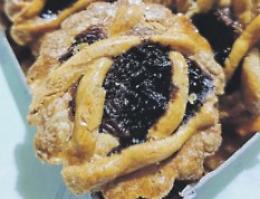 Sezze, sequestrati tre quintali di dolci