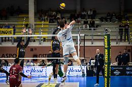 Cisterna lotta, ma alla fine deve arrendersi a Verona