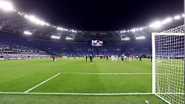 Cataldi all'ultimo respiro su rigore: la Lazio batte il Genoa 3-2