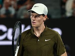 Eterno Djokovic, supera Sinner in 5 set e vola in finale