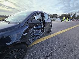 Inversione sulla Pontina con un neonato a bordo, famiglia coinvolta in un incidente