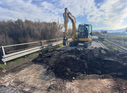 Iniziata la demolizione del ponte dell&rsquo;Ausente