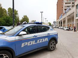 Dopo lo shopping rapinato nel parcheggio del centro commerciale