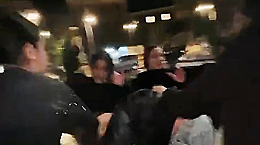 Terracina, accerchiata e picchiata dal branco