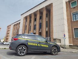 Corruzione, otto indagati a Cisterna: c'&egrave; anche il consigliere comunale Renio Monti