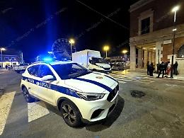 Scene di follia in piazza del Popolo, lite tra colleghi finisce a botte