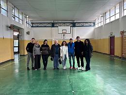 Scuola Manuzio, completati i lavori: nuove luci per la palestra