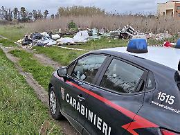 Sequestrata la discarica a cielo aperto, indagine dei carabinieri forestali