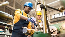 Lavoro, un assunto su quattro &egrave; straniero