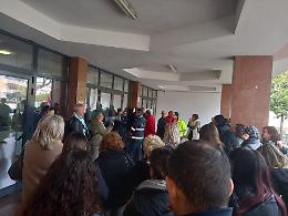 &laquo;Vergogna, vergogna&raquo;: esplode la protesta dei lavoratori Asam contro le esternalizzazioni