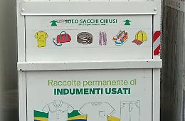 Fondi, raccolta abiti: rimossi tutti i contenitori, nuove regole per il conferimento