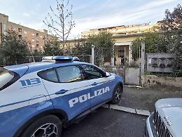 Trovato senza vita in uno stabile abbandonato, era morto da pi&ugrave; di un mese
