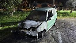 Un'esplosione e un'auto a fuoco, nuovo attentato alle Arlecchino