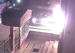 Incendia una casa con una molotov mentre dentro c&rsquo;erano due persone, arrestato un 38enne