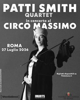 Patti Smith al Circo Massimo: la sacerdotssa del rock festeggia 80 anni