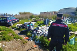 Latina: abbandono di rifiuti speciali. I Carabinieri denunciano un&rsquo;impresa