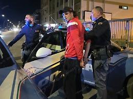 Sorpresi a rubare merce nel supermercato di notte, i ladri tornano in libert&agrave;