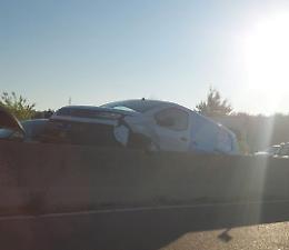 Pontina, incidente tra tre veicoli: strada chiusa verso Roma