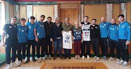 Latina premiato in Comune dopo la promozione in serie B