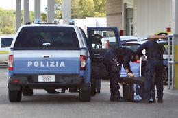 &nbsp;Compra casa e trova un ordigno in un'intercapedine, intervengono gli artificieri