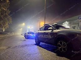 Latina, 18enne ridotta in schiavit&ugrave; e costretta a prostituirsi: perizia sulle chat