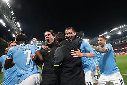 Show di Motta, para 4 rigori e porta la Lazio in finale