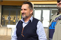 Manutenzione "senza regole" sul lungomare,  scoppia la polemica