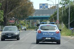 Si spacciano per poliziotti Anziano derubato in casa